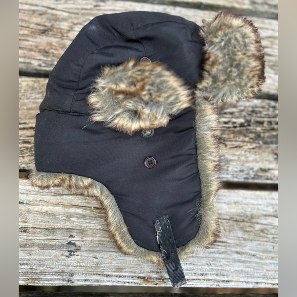 Vintage Winter Black Trapper Hat Faux Fur with Ear Flaps Quilted Inside - Picture 7 of 7